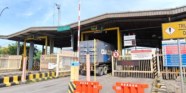 Manfaatkan AI, TPS Tingkatkan Efisiensi Inspeksi Kerusakan Kontainer