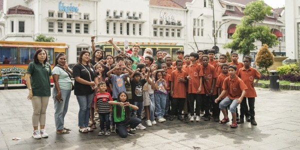 LAMORA Kota Lama Surabaya Rayakan Natal dengan Yayasan Don Bosco & Panti Kasih Agape