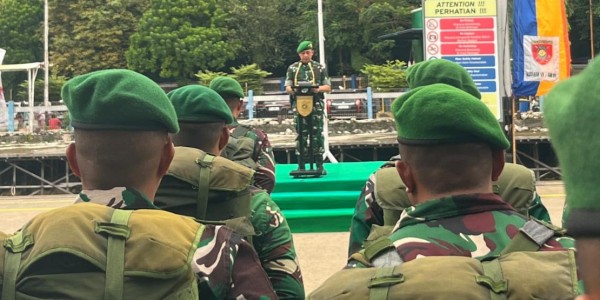 Sinergi TNI untuk Negeri, Kapal Perang Koarmada II TNI AL Antar Pasukan TNI AD ke Aceh