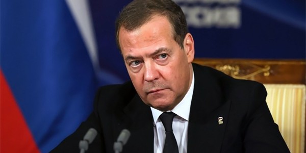Medvedev Sebut Tindakan Trump di Venezuela Ilegal