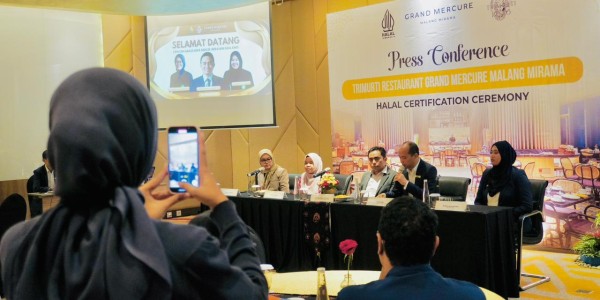 Trimurti Restaurant Grand Mercure Malang Mirama Resmi Kantongi Sertifikat Halal