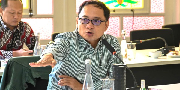 Cak Udin: OJK Tak Boleh Tumpul!