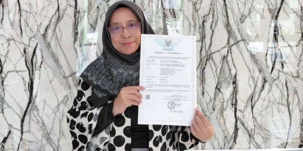 Dosen Unusa Iis Noventi Raih Paten Terapi Rendam Kaki untuk Penderita Diabetes