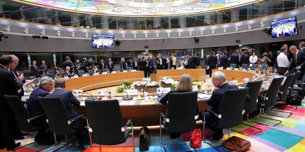 Trump Ancam Tarif Demi Greenland, Uni Eropa Gelar Pertemuan Darurat