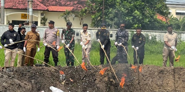 Tak Penuhi Syarat, Komoditas Pertanian Impor Dimusnahkan 