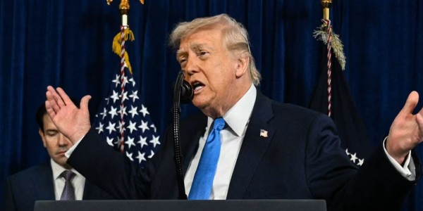 Trump Klaim Kanada Tolak Kubah Emas di Greenland Demi Hubungan dengan China
