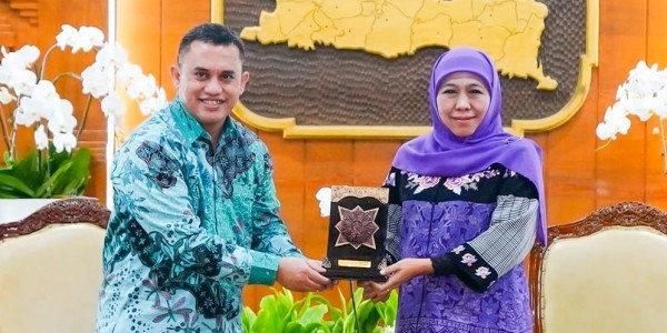 Gubernur Khofifah Dorong Sinergi Lintas Sektor, Dukung TVRI Sukseskan Siaran Resmi FIFA World Cup 2026 di Jawa Timur