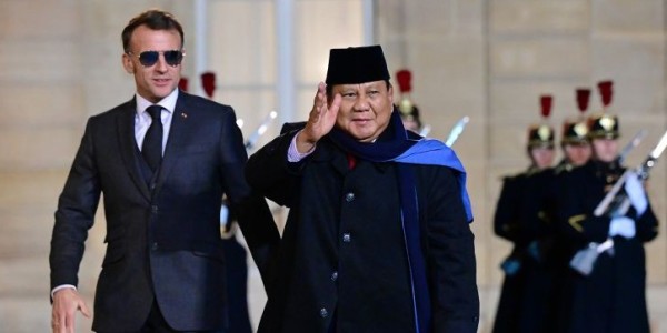 Pertemuan 2,5 Jam Prabowo–Macron di Istana Élysée Bahas Kemitraan Strategis