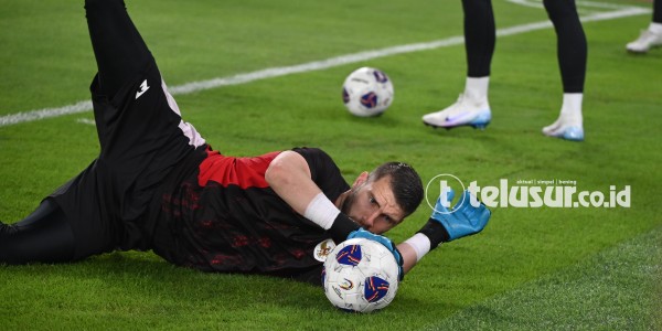 Kiper Timnas Indonesia Pulang Kampung, Maarten Paes Gabung Ajax