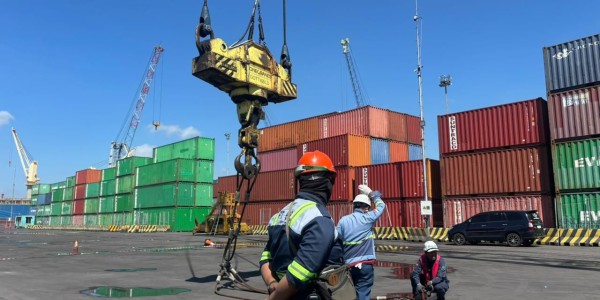Operasional Dermaga Jamrud Selatan Kembali Normal Sehari Usai Insiden Kapal Pacific 88