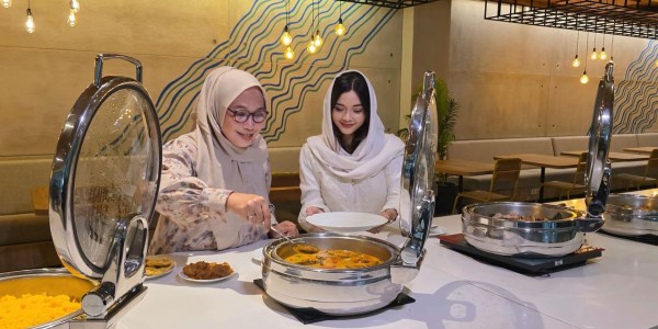 Palm Park Hotel Surabaya Hadirkan “Pawon Eyang”, Sensasi Berbuka Ramadan dengan Cita Rasa Jawa Timur