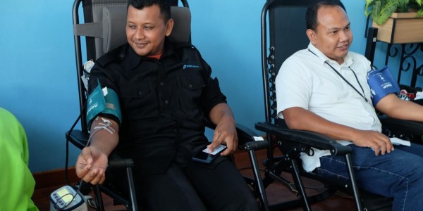 Antusiasme Tinggi, Ratusan Pekerja Pelindo Regional 3 Partisipasi dalam Aksi Donor Darah