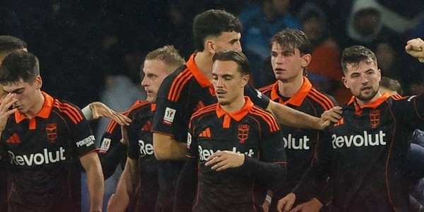 Dramatis! Como Singkirkan Napoli Lewat Adu Penalti dan Melaju ke Semifinal Coppa Italia