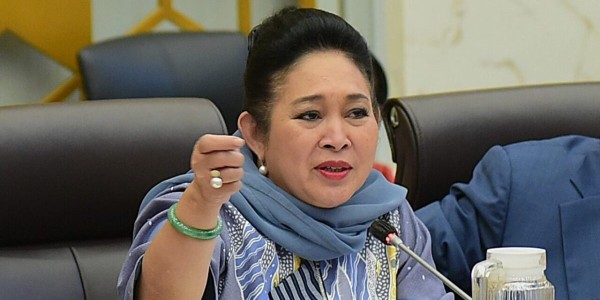 Blusukan Ke Jateng, Titiek Soeharto Soroti Kebersihan dan Penataan PPP Tegalsari Tegal