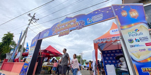 PLN dan Rumah BUMN Pacitan Gelar Bazar Kampoeng Ramadhan Libatkan UMKM Lokal