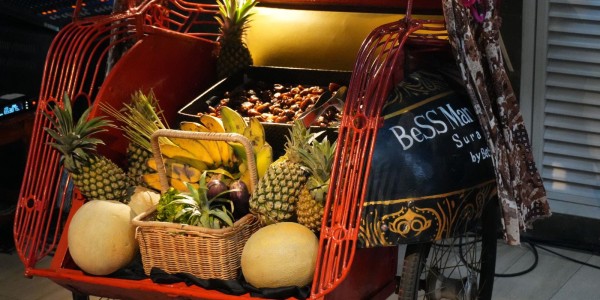 Bernostalgia di Ketinggian: BeSS Mansion Hotel Surabaya Hadirkan "Kampoeng Jadoel Muslim"