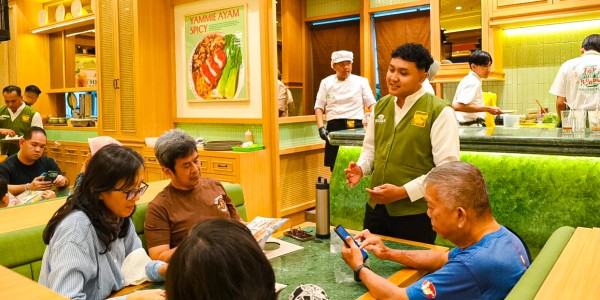 Transformasi Sang Legenda: Top Noodle Re-Opening di Tunjungan Plaza, Bawa Wajah Baru yang Lebih Elegan