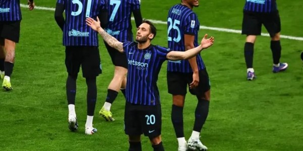 Inter Milan Tundukkan Genoa 2-0, Kukuh di Puncak Klasemen Serie A