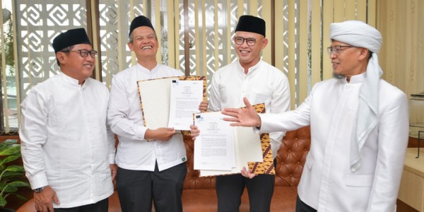 Gencar Bangun Ekosistem Syariah, BSN Kolaborasi Dukung Jaringan AA GYM