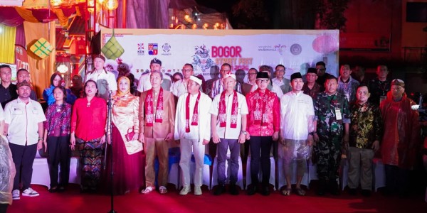 Dihadiri Gubernur KDM, Bogor Street Festival Cap Go Meh 2026 Berlangsung Meriah, Ketua DPRD Bogor Tekankan Kebersamaan