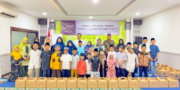 Grand Whiz Hotel Trawas Perkuat Komitmen Sosial di Bulan Ramadan