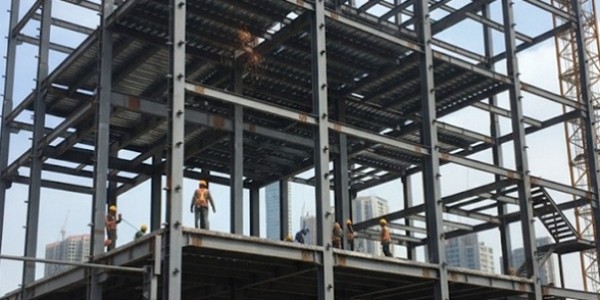 Konstruksi Gedung Bertingkat: Komparasi Baja Profil dari Garuda Yamato Steel, GRP, dan Hanwa