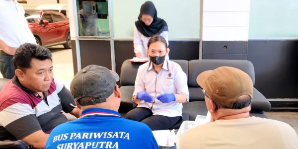 Cegah Kecelakaan saat Mudik, Kemnaker Periksa Kesehatan dan Kelelahan Pengemudi di 6 Kota