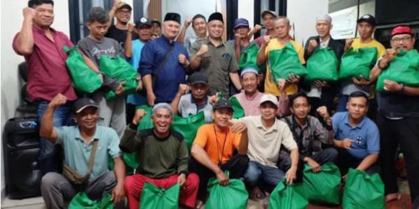 Nur Hidayat Tebar Berkah Ramadan, Ratusan Paket Sembako Dibagikan untuk Warga