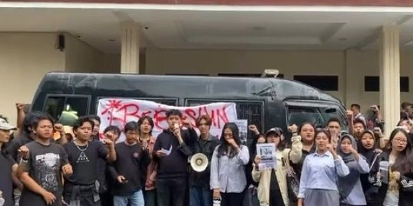 Polri Harus Bertindak! Serangan Air Keras terhadap Aktivis KontraS adalah Ancaman terhadap Demokrasi
