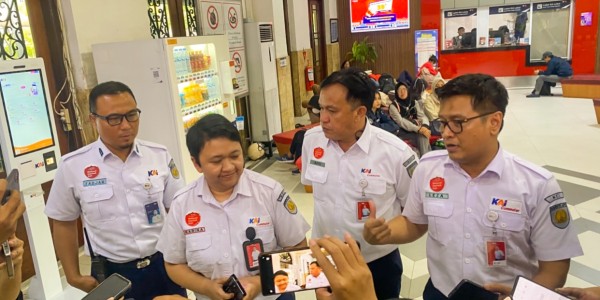35.223 Pengguna Sukses Dilayani Commuter Line Area VIII Surabaya sampai H-1 Lebaran
