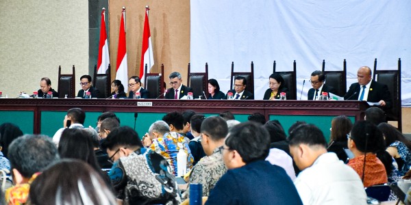 KPPU Putus 97 Pinjol Bersalah, Denda Capai Rp 755 Miliar dalam Perkara Penetapan Bunga