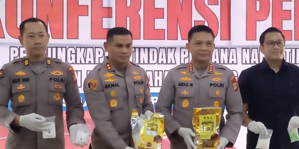 Polres Depok Gagalkan Peredaran Narkoba Jaringan Aceh-Malaysia, Empat Pelaku Dibekuk