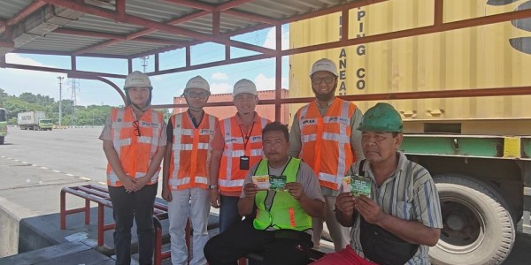 TPS Perkuat Komitmen Pelindo Bersih, Edukasi Pengemudi Truk soal Anti Penyuapan