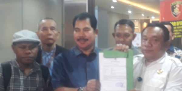Relawan 08 Resmi Laporkan Saiful Mujani Dan islah Bahrawi Ke Bareskrim Polri,  Bang Iwan : Anda Yang Melempar Anda Yang Menuai