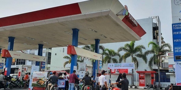 BBM & LPG Non-Subsidi Melonjak, DPR Khawatir UMKM Terpukul dan PHK Tak Terhindarkan