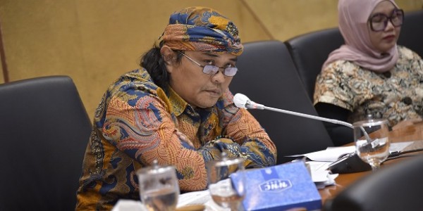 Nurhadi Dorong Pengesahan RUU PPRT sebagai Hadiah Nyata bagi Perempuan Pekerja