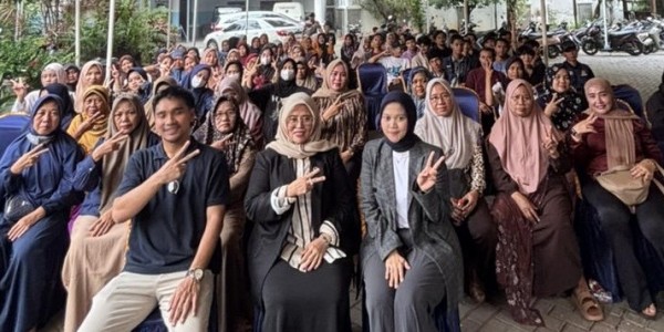 Anggota DPRD NasDem Apresiasi Semangat Gotong Royong Warga Sungai Bintaro