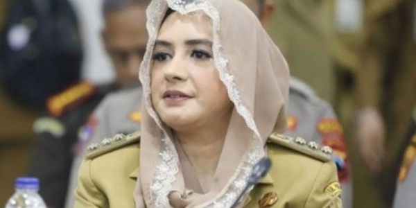 KPK Duga Fadia Arafiq Beli Jam Rolex di INTime Sency Pakai Uang Korupsi