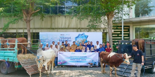 TTL Laksanakan Program Pelindo Berbagi Hewan Kurban, 12 Sapi dan 21 Kambing Disalurkan kepada Masyarakat Sekitar