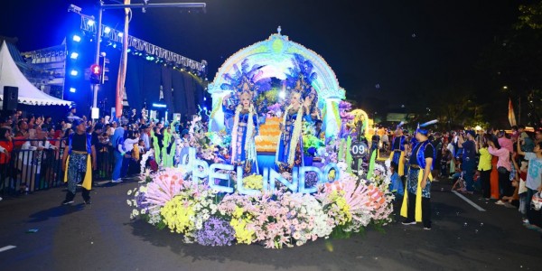 Harmony of Ocean, Mobil Hias Pelindo Tampil Memukau di Surabaya Vaganza 2026