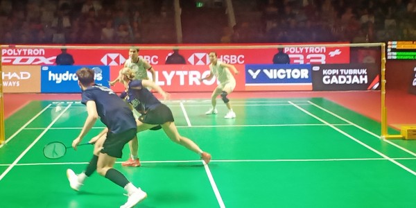 Sempat Dikejar, Mathias/Boje Tetap Bertahan dan Singkirkan Dechapol/Supissara