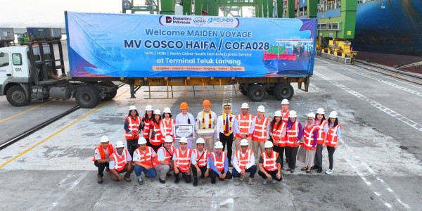 Cosco Pilih Terminal Teluk Lamong, Arus Petikemas International Tumbuh Lebih Dari 90%