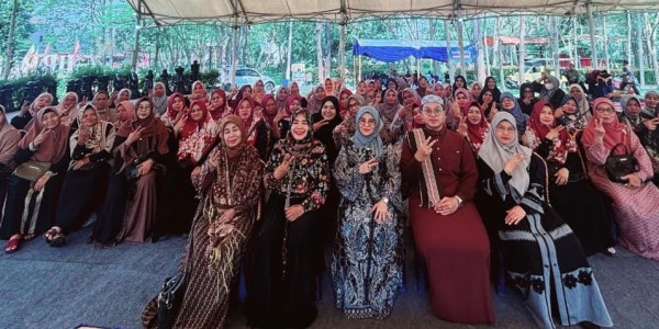 Gotong Royong Warga Satriajaya Jaga Ketahanan Pertanian Desa