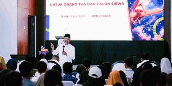 Mensos Ajak Masyarakat Lihat Gambaran Utuh Sekolah Rakyat