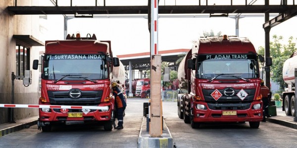 Lonjakan Konsumsi Picu Antrean, Pertamina Tambah Pasokan BBM Subsidi di Jatim