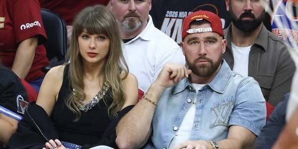Taylor Swift dan Travis Kelce Membawakan Duet Rock di Acara Makan Malam Pra-Pernikahan