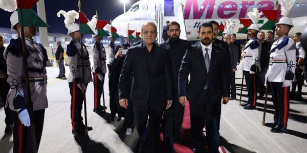 Presiden Iran Masoud Pezeshkian Tiba di Najaf, Hadiri Prosesi Pemakaman Ayatollah Ali Khamenei