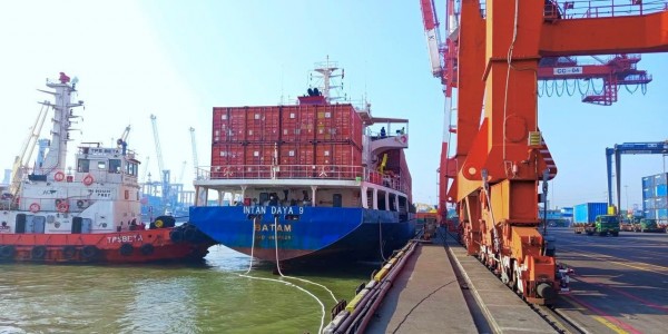 TTL Catat Throughput 1,2 Juta TEUs Tumbuh 13%, Perkuat Jatim Sebagai Gerbang Baru Nusantara dan Hub Logistik Internasional