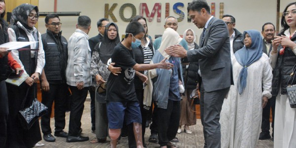 Komisi III DPR Terima Pengaduan Korban Pembakaran Santri Lombok