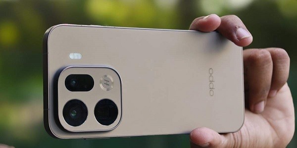 Bocoran Oppo Find X10 Pro Max Muncul, Siap Usung Tiga Kamera 200MP dan Layar LTPO 144Hz